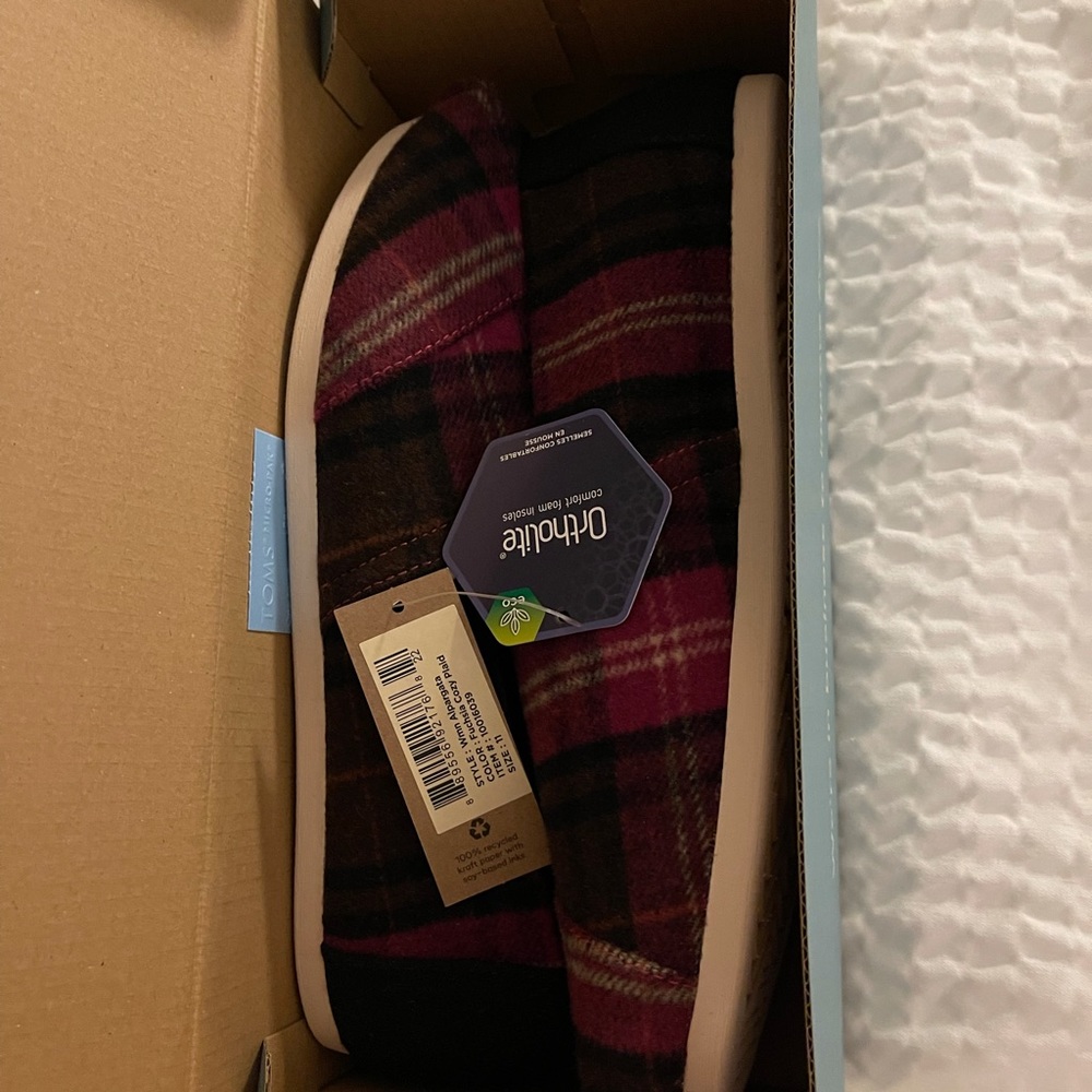 TOMS Fuchsia Cozy Plaid 11 Women’s